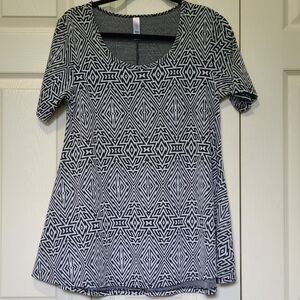 Geometric Black & White Rayon Polyester Baby Doll LuLaRoe Perfect T Size XS Top